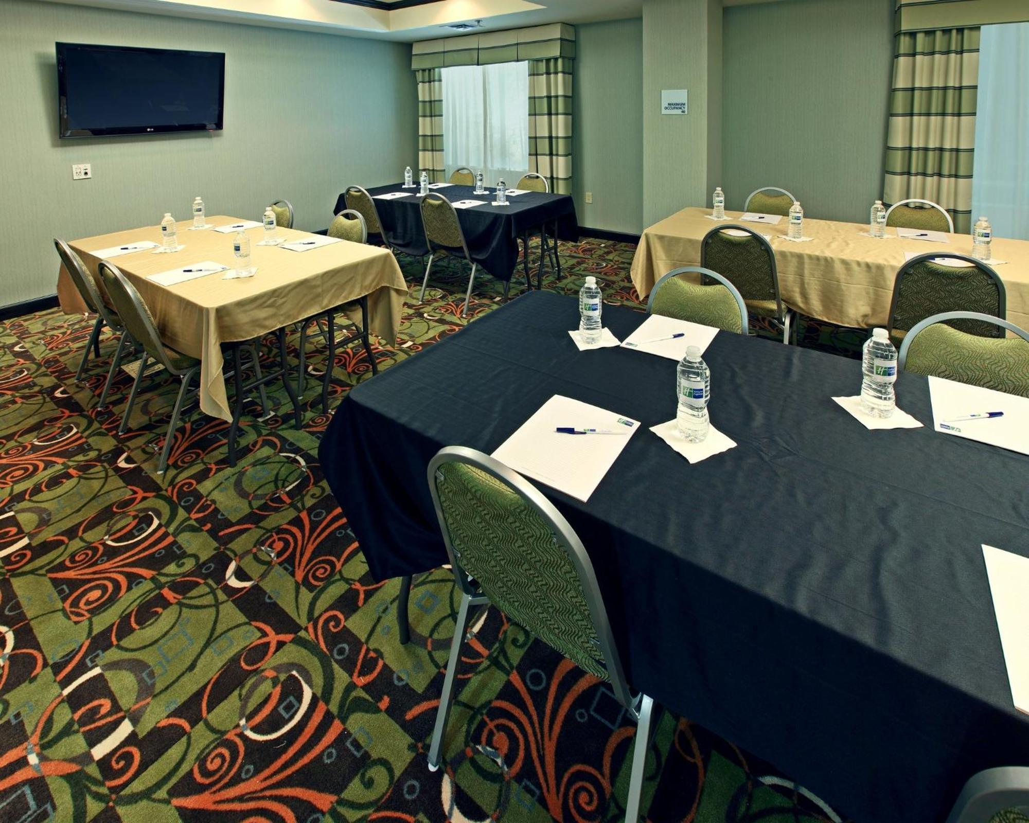 Holiday Inn Express & Suites Maumelle By Ihg Ngoại thất bức ảnh